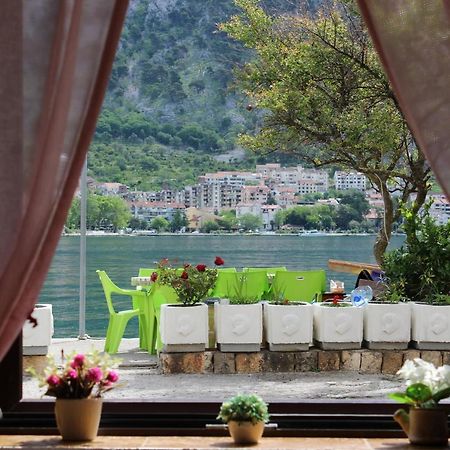 Mare E Montagna Apartment Kotor Exterior photo