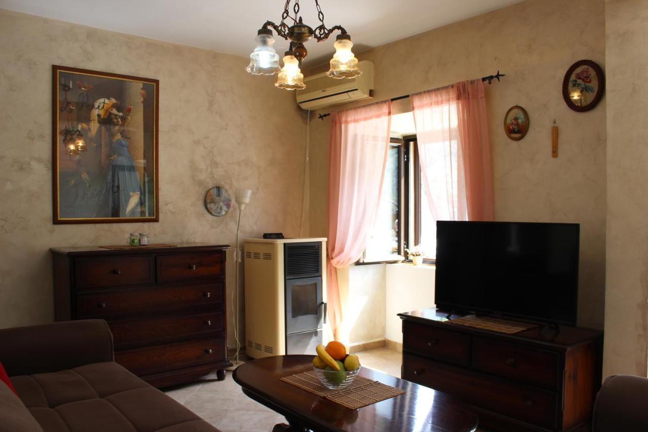 Mare E Montagna Apartment Kotor Exterior photo