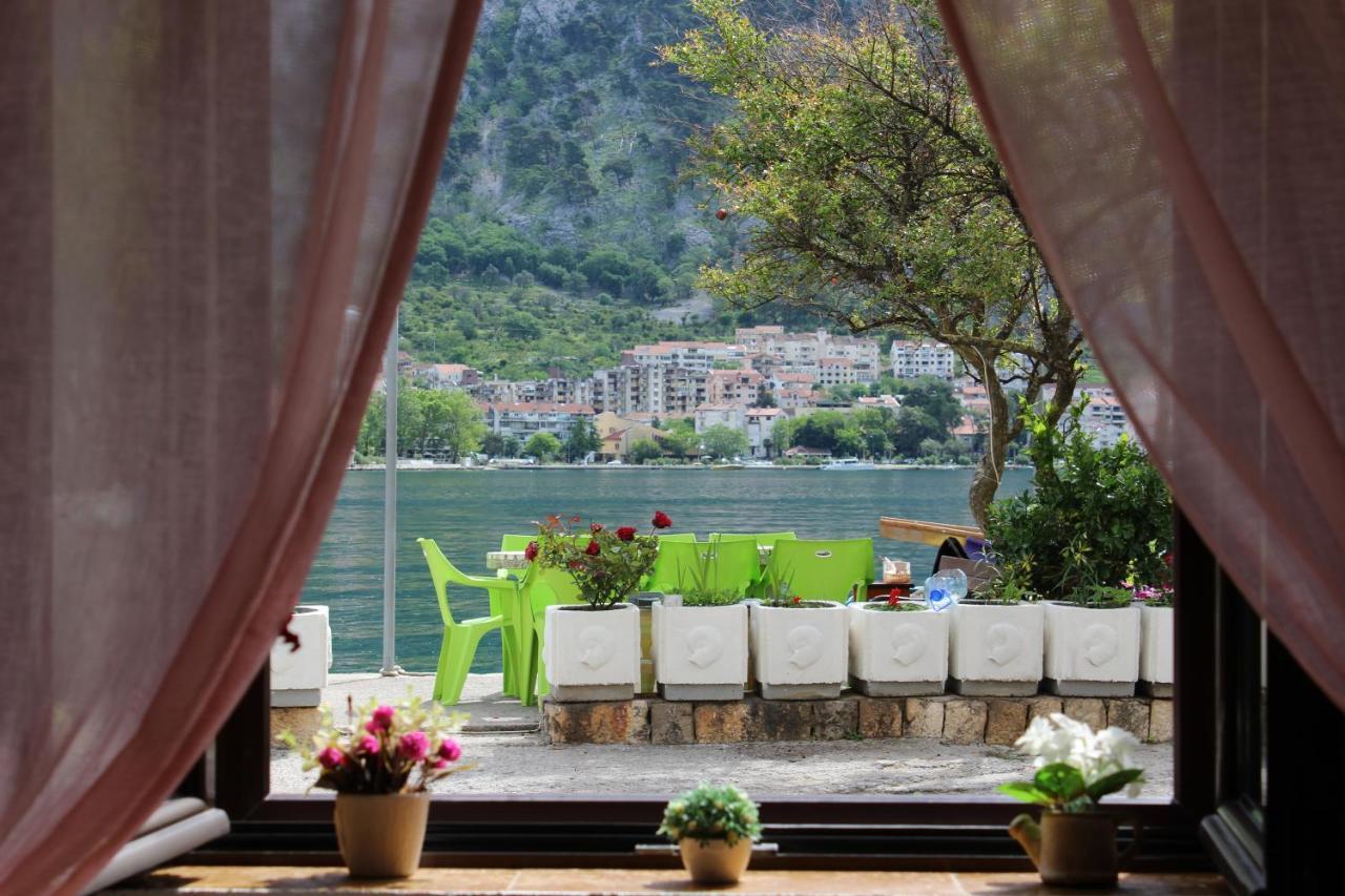 Mare E Montagna Apartment Kotor Exterior photo