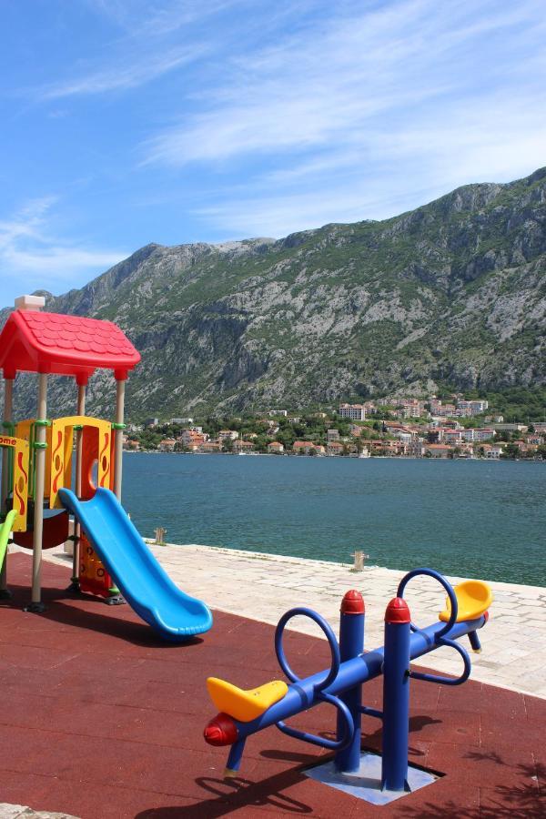 Mare E Montagna Apartment Kotor Exterior photo